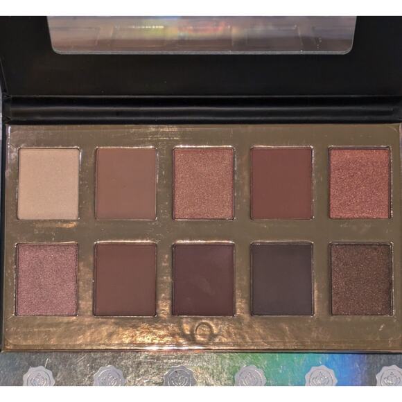 1 Luxie Brush Set 1 Crown Eyeshadow Palette & Lashes~Eye Enhancing Beauty Bundle - Picture 3 of 8